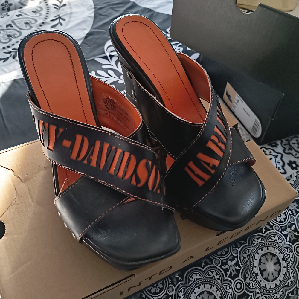Harley-Davidson Women's Black and Orange Clogs